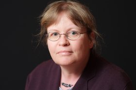 Portraitfoto von Birgit Hedemann. Foto: Birgit-Cathrin Duval