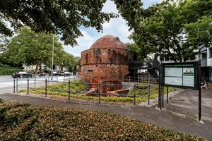 Pulverturm am Kasinoplatz. Foto: Mittwollen und Gradetchliev Pulverturm am Kasinoplatz. Foto: Mittwollen und Gradetchliev