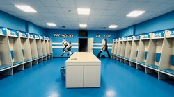 Blick in Allerheiligste: Die Umkleidekabine des Chemnitzer FC erinnert an ostdeutsche Fußballtradition. Foto: Stadt Oldenburg