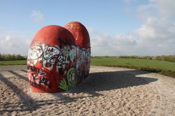 Roter Stein auf dem Osternburger Utkiek. Foto: Stadt Oldenburg