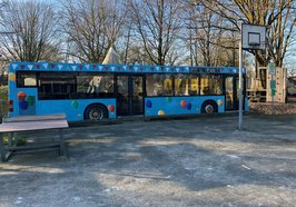 Der blaue Geburtstagsbus in ganzer Pracht. Foto: Stadt Oldenburg