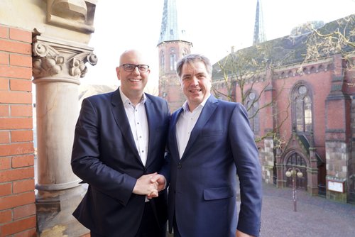 Bremens Bürgermeister, Andreas Bovenschulte und Oberbürgermeister Jürgen Krogmann trafen sich im Rathaus.