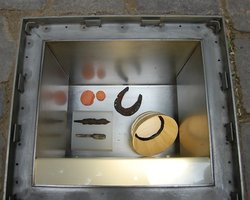 Blick in die Vitrine. Foto: Stadt Oldenburg Blick in die Vitrine. Foto: Stadt Oldenburg