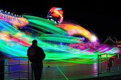 Fahrgeschäft Octopussy auf dem Oldenburger Kramermarkt 2015. Foto: Hans-Jürgen Zietz
