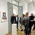 Vorschau: Besucherinnen und Besucher in der Artothek. Foto: Artothek
