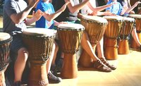 Rappelkiste der Musikschule. Foto: Tobias Frick