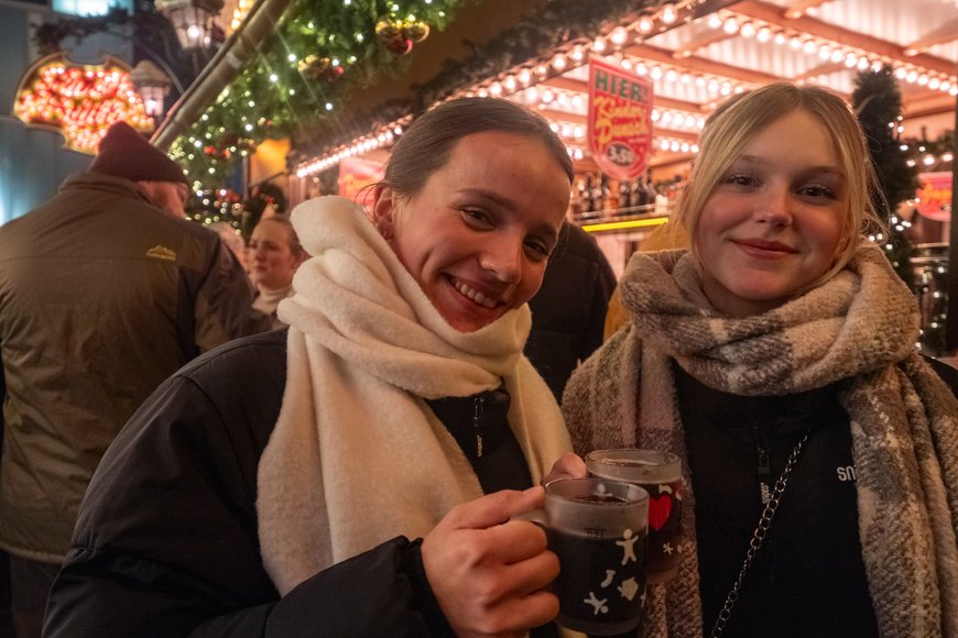 Besuchergruppe auf dem Lamberti-Markt 2024. Foto: Sascha Stüber