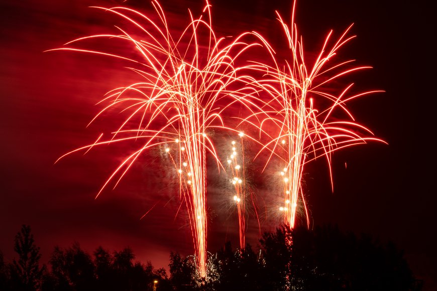 Das Feuerwerk am Eröffnungsabend auf dem Kramermarkt 2025. Foto: Sascha Stüber