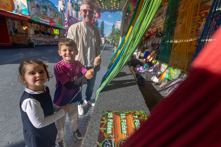 Fadenziehen auf dem Kramermarkt 2026. Foto: Sascha Stüber