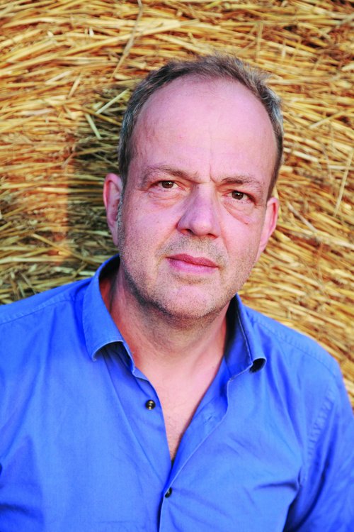 Michael Kumpfmüller liest "Tage mit Ora" in Oldenburg. Foto: Joachim Gern
