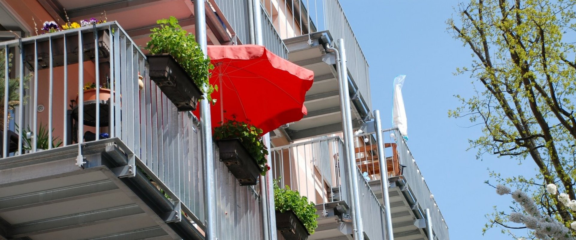 Wohnung und Balkon. Foto: Basti93/Pixabay