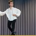 Vorschau: Ein Junge auf der Bühne. Foto: Sascha Stüber