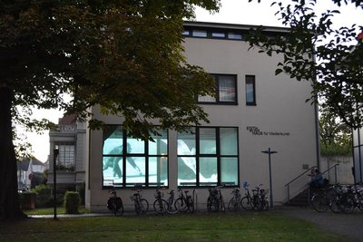 „Aquarium“ – Video-Installation im Seminargebäude des Hauses für Medienkunst Oldenburg. Foto: Haus für Medienkunst Oldenburg