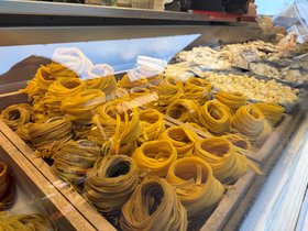 Der Nudelladen auf dem Wochenmarkt Pferdemarkt. Foto: Stadt Oldenburg Der Nudelladen auf dem Wochenmarkt Pferdemarkt. Foto: Stadt Oldenburg