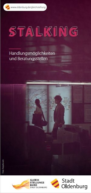 Titelbild des Stalking-Flyers mit zwei Personen an einer dunklen Haltestelle. Grafik: Freepik.com/Stadt Oldenburg