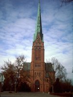 Links: Ohmsteder Kirche