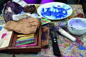 Kunst mit Pflanzenfarben. Foto: Oldenburger Kunstschule