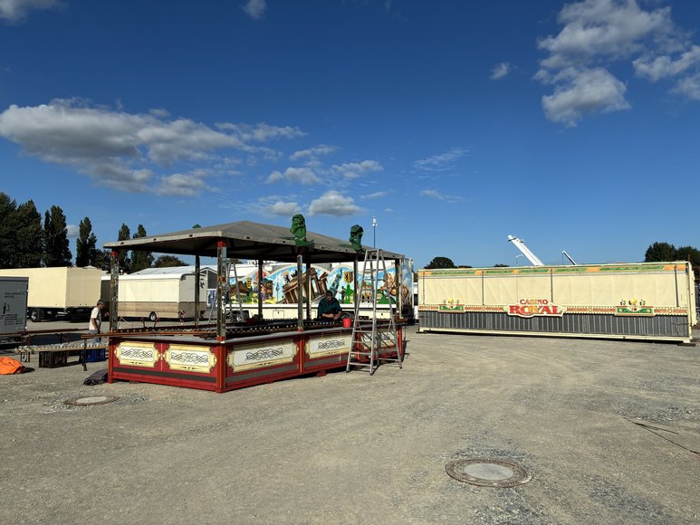 Ein Imbiss beim Aufbau am 22. September 2026. Foto: Stadt Oldenburg