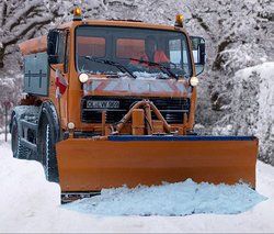 Fahrzeug beim Winterdienst. Foto: Stadt Oldenburg