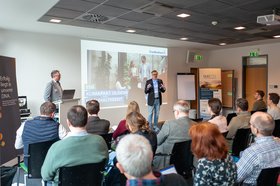 Vorstellung der Angebote der Creditreform. Foto: Sascha Stüber Vorstellung der Angebote der Creditreform. Foto: Sascha Stüber