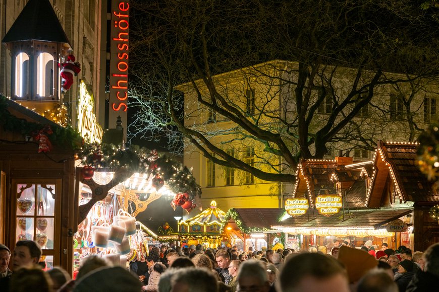 Blick in Richtung Schloßplatz beim Lamberti-Markt 2024. Foto: Sascha Stüber