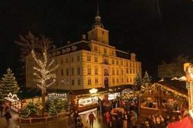 Blick aus dem Nostalgie-Riesenrad über den Lamberti-Markt 2022. Foto: Sascha Stüber