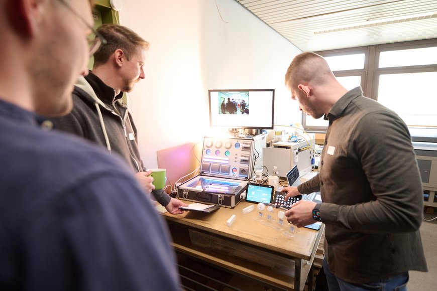 Vorstellung unterschiedlicher Smart-Home Devices durch das Mittelstand-Digital Zentrum Handwerk/ BFE. Foto: Foto- und Bilderwerk
