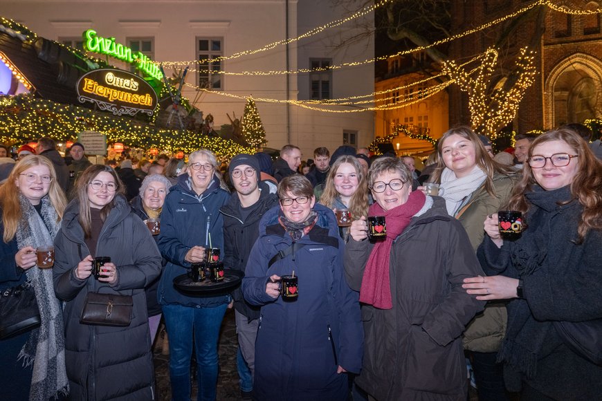 Sascha Stüber Eine Besuchergruppe auf dem Lamberti-Markt 2025. Foto: Sascha Stüber
