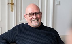 Kai Uwe Bünting, Geschäftsführer von Mende Marketing, kam der Liebe wegen zurück nach Oldenburg. Foto: von Mende Marketing