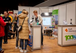 Stand und Gesprächssituation NORDHAUS; Foto: Stadt Oldenburg