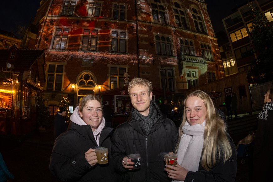 Sascha Stüber Eine Besuchergruppe auf dem Lamberti-Markt 2025. Foto: Sascha Stüber