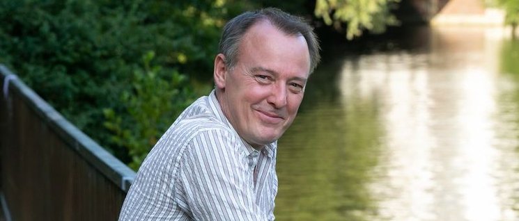 Portraitfoto des Schriftstellers Mirko Bonné. Foto: Beowuf Sheehan