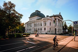 Staatstheater. Foto: Mittwollen und Gradetchliev Staatstheater. Foto: Mittwollen und Gradetchliev