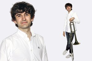 Mann mit Posaune Alberto Belzunegui. Foto: FaceLounge