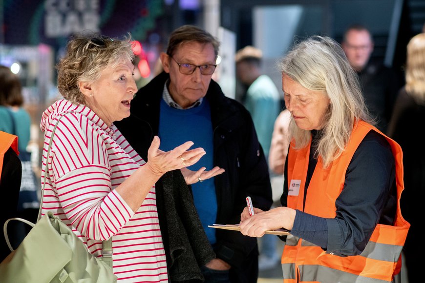 Dokumentation einer Anmerkung einer Bürgerin durch eine Mitarbeitende der Stadtverwaltung. Foto: Hauke-Christian Dittrich