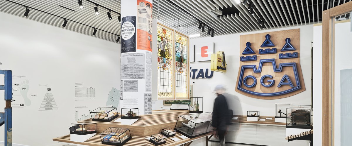 Ein Blick in die Dauerausstellung im neuen Stadtmuseum, die dazu einlädt, Geschichte und Gegenwart Oldenburgs aus unterschiedlichen Perspektiven zu entdecken. Foto: Caspar Sessler