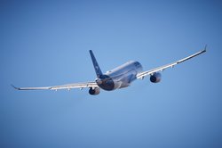 Hoch hinaus: Der Airbus A330-300 der Lufthansa mit dem Namen „Oldenburg“ in der Luft. Foto: Lufthansa Group