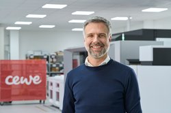 Cewe-Manager Simon Droste setzt auf Künstliche Intelligenz als zusätzliches Tool zum Nutzen der Kundschaft. Foto: Cewe