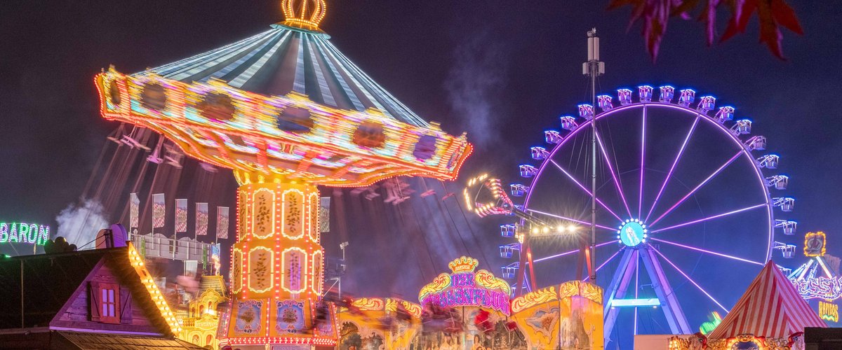 Wellenflug und Riesenrad auf dem Kramermarkt 2024. Foto: Stadt Oldenburg