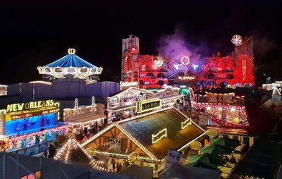 Blick aus dem Riesenrad über den Kramermarkt 2018. Foto: Stadt Oldenburg