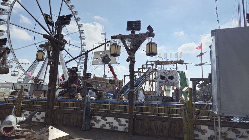 Der Aufbau vom Piratenfluss auf dem Kramermarkt am 19. September 2025. Foto: Stadt Oldenburg