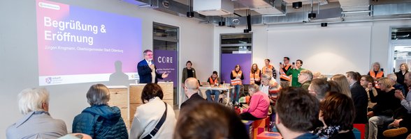 Oberbürgermeister Jürgen Krogmann eröffnete den Zukunftsmarkt „Moin Oldenburg 2035“ im CORE. Foto: Hauke-Christian Dittrich