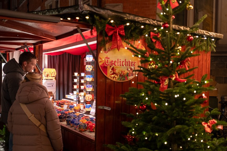 Sascha Stüber Ein Teelicht-Stand auf dem Lamberti-Markt 2025. Foto: Sascha Stüber