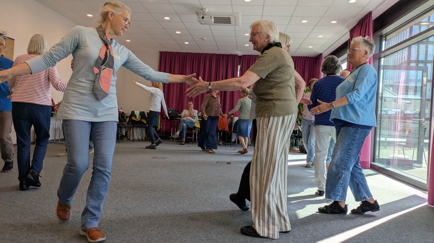 Tänzerinnen beim Workshop mit Elke Henken. Foto: Stadt Oldenburg