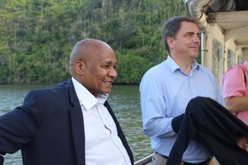 Bürgermeister Alfred Mtsi und Oberbürgermeister Krogmann 2015 in Südafrika. Foto: Stadt Oldenburg