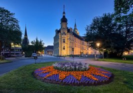 Kunstvoll gestaltete Blumenbeete in der Innenstadt von Oldenburg. Foto: Hans-Jürgen Zietz 