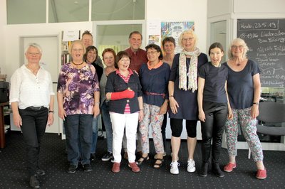 Die Teilnehmerinnen und Teilnehmer des Theaterworkshops mit Jo Schmitt. Foto: Stadt Oldenburg