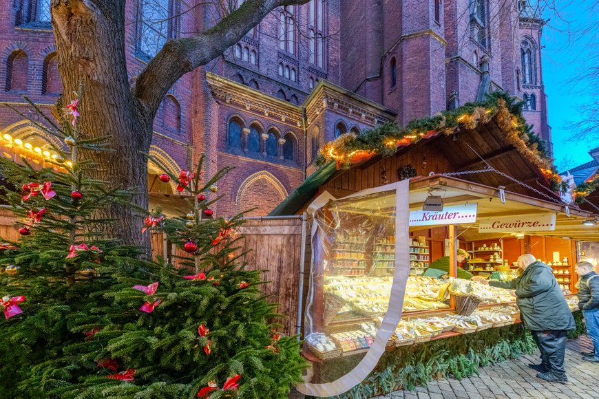 Sascha Stüber Eo's Kräuter und Gewürze auf dem Lamberti-Markt 2025. Foto: Sascha Stüber