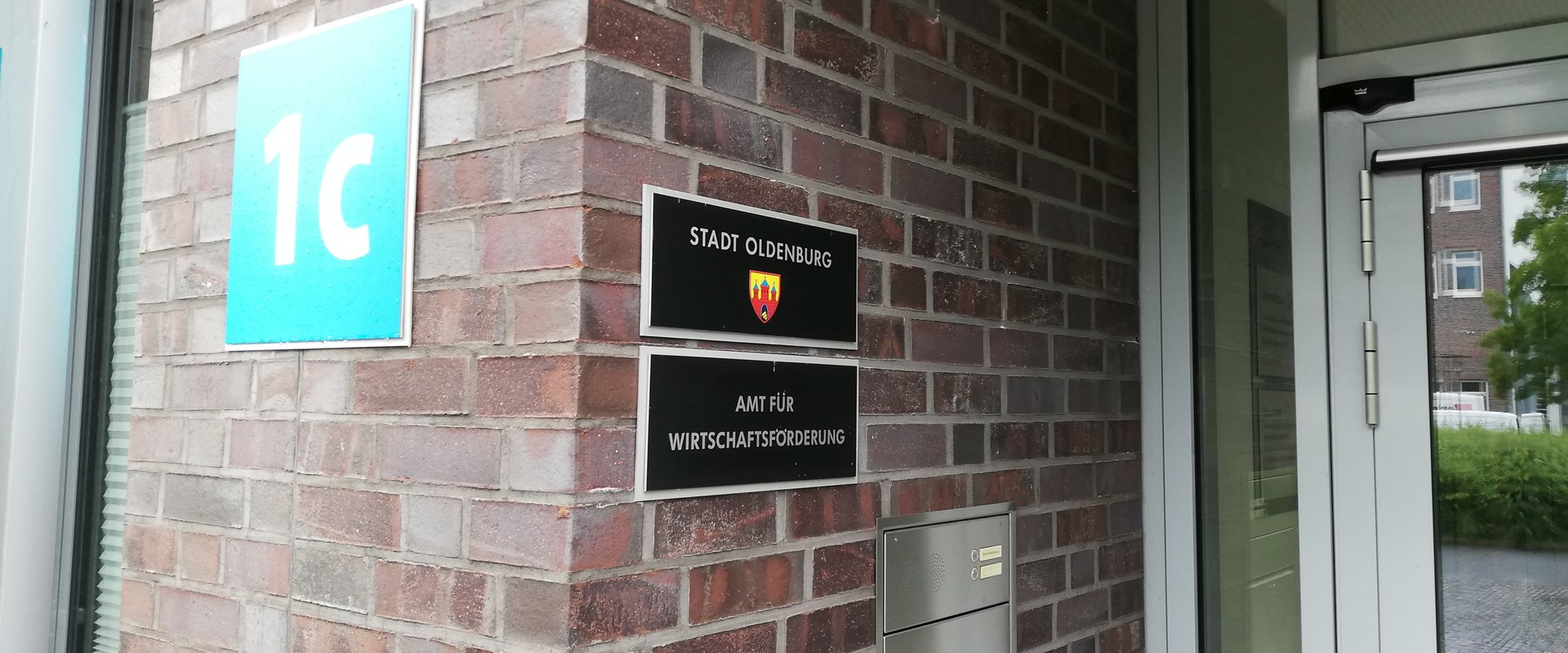 Eingangsbeschilderung der Wirtschaftsförderung. Foto: Stadt Oldenburg