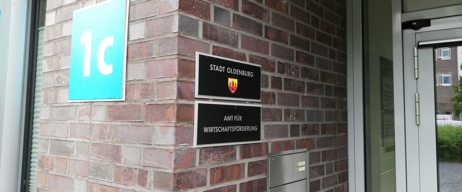 Eingangsbeschilderung der Wirtschaftsförderung. Foto: Stadt Oldenburg
